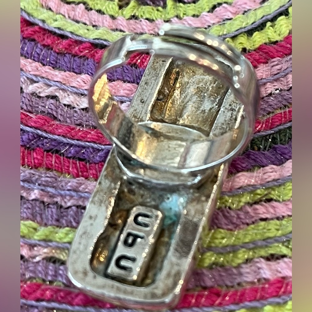 Vintage Ring Silver Metal Unique Ring EUC - Picture 4 of 5